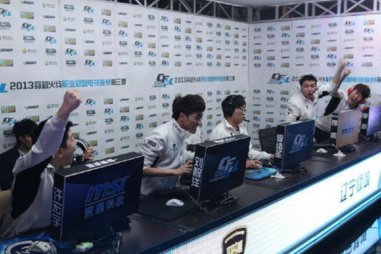 更凸显了战 更凸显了战