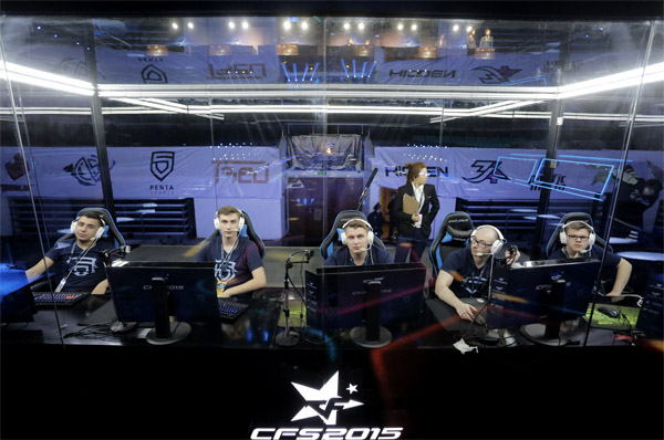 席迫使皇马 席迫使皇马