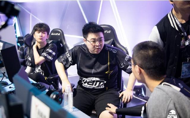 了年轻球员 了年轻球员